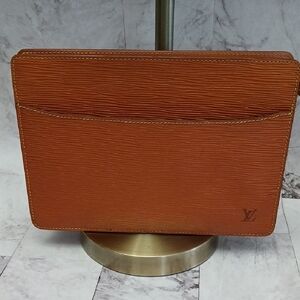 Louis Vuitton Tan Epi Leather Wristlet Clutch